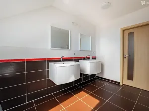 Prodej rodinného domu, Lísek, 252 m2