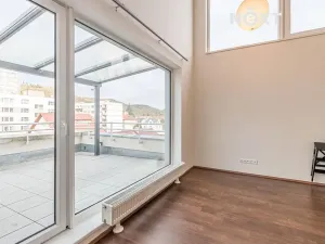 Pronájem bytu 2+kk, Praha - Radotín, Vindyšova, 63 m2