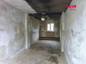 Pronájem garáže, Slatina, 55 m2