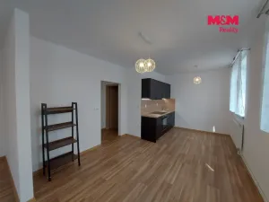 Pronájem bytu 2+kk, Humpolec, Nerudova, 33 m2