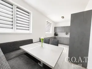 Prodej bytu 4+kk, Vejprnice, Línská, 74 m2