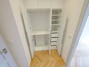 Pronájem bytu 3+kk, Praha - Bubeneč, Na hutích, 83 m2
