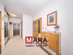 Prodej bytu 3+kk, Olomouc, Novosadský dvůr, 92 m2