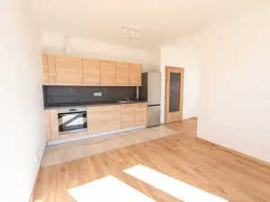 Pronájem bytu 1+kk, Praha - Hlubočepy, Fabiánové, 29 m2