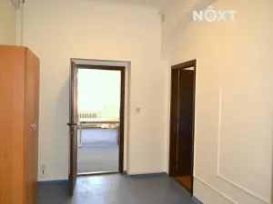 Pronájem kanceláře, České Budějovice, nám. Přemysla Otakara II., 150 m2