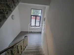 Pronájem obchodního prostoru, Hronov, Hostovského, 180 m2