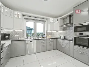 Prodej rodinného domu, Úpohlavy, 125 m2
