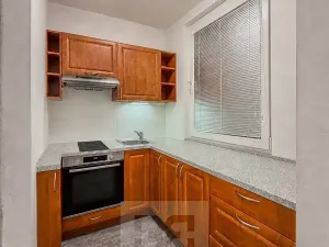Pronájem bytu 1+kk, Praha - Háje, Matúškova, 31 m2