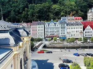 Prodej bytu 6+kk a větší, Karlovy Vary, Divadelní náměstí, 181 m2