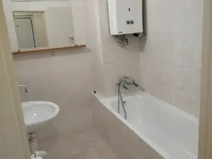 Pronájem bytu 2+kk, Pardubice, Sladkovského, 45 m2