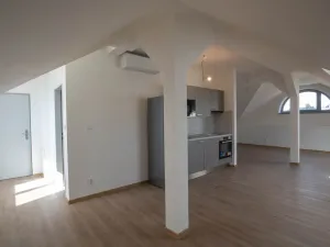 Pronájem činžovního domu, Říčany, 17. listopadu, 63 m2
