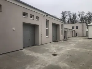 Pronájem skladu, Hořín, 1933 m2