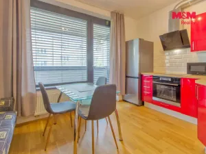 Pronájem bytu 2+kk, Praha, Argentinská, 40 m2