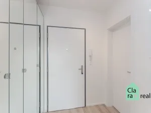 Pronájem bytu 1+kk, Praha - Vysočany, Piskáčkových, 28 m2