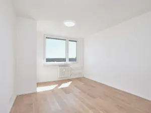 Prodej bytu 4+kk, Praha, Novodvorská, 71 m2