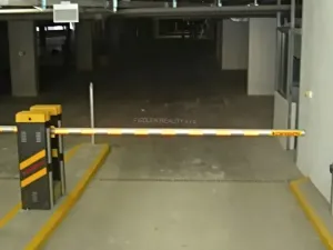 Pronájem garážového stání, Brno, Purkyňova, 12 m2