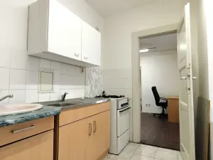 Pronájem kanceláře, Praha - Nusle, Jaromírova, 54 m2