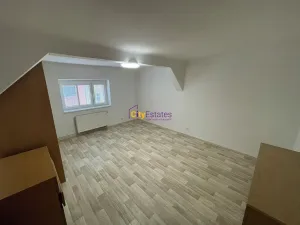 Prodej bytu 2+1, Praha - Holešovice, V háji, 57 m2