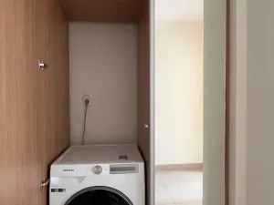 Pronájem bytu 3+kk, Praha - Holešovice, Komunardů, 75 m2