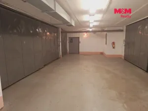Pronájem garáže, Pardubice - Zelené Předměstí, třída Míru, 19 m2