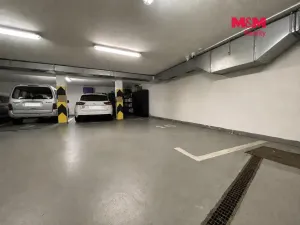 Prodej garážového stání, Praha - Košíře, Tůmova, 11 m2