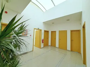 Pronájem skladu, Tečovice, 890 m2