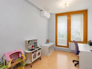 Prodej bytu 4+kk, Praha - Uhříněves, Nové náměstí, 156 m2