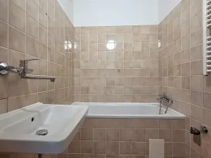Prodej bytu 2+kk, Znojmo, Pražská, 49 m2