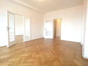 Pronájem kanceláře, Praha - Smíchov, Štefánikova, 77 m2