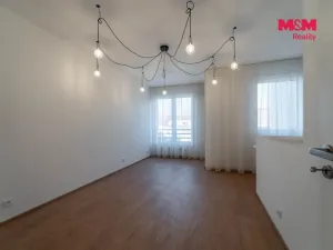 Prodej rodinného domu, Ořech, Karlštejnská, 112 m2