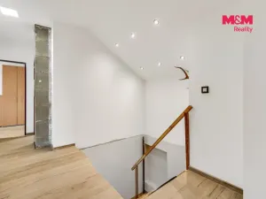 Prodej rodinného domu, Králův Dvůr - Počaply, nám. 1. máje, 155 m2