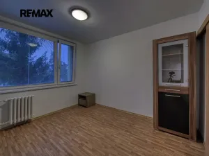 Pronájem bytu 1+kk, Poděbrady, V Aleji, 33 m2