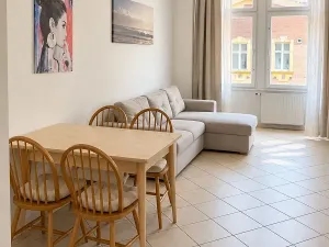 Pronájem bytu 2+kk, Praha - Karlín, Kubova, 43 m2