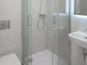 Prodej bytu 1+kk, Praha - Kyje, Vajgarská, 16 m2