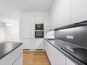 Pronájem bytu 3+kk, Praha - Libeň, Menclova, 92 m2