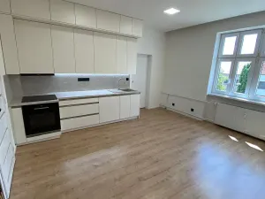 Prodej bytu 3+1, Zlín, Tyršova, 76 m2
