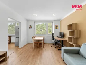 Prodej bytu 2+1, Povrly, Sídliště II, 56 m2