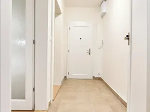 Pronájem bytu 2+kk, Praha - Vršovice, Slovinská, 45 m2