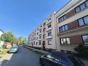 Pronájem bytu 3+1, Hradec Králové, Sládkova, 63 m2