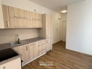 Pronájem bytu 2+kk, Hranice - Hranice I-Město, Pernštejnské náměstí, 55 m2