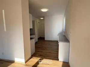 Pronájem bytu 2+kk, Hranice - Hranice I-Město, Pernštejnské náměstí, 55 m2