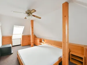Pronájem rodinného domu, Praha - Štěrboholy, K valu, 220 m2