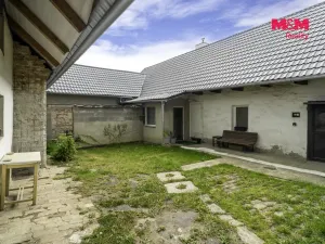 Prodej rodinného domu, Uhersko, 120 m2