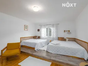 Pronájem skladu, Podmokly, 98 m2