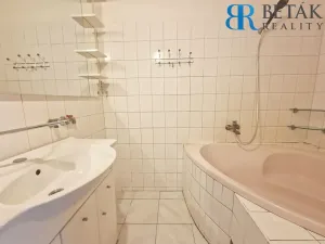 Prodej bytu 3+1, Přerov - Přerov I-Město, bří Hovůrkových, 73 m2