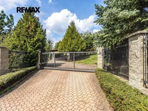 Prodej pozemku pro bydlení, Praha - Lochkov, Na dražkách, 1550 m2