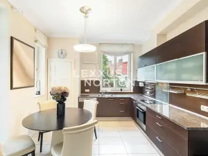 Prodej bytu 3+1, Praha - Dejvice, Václavkova, 117 m2