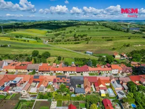 Prodej rodinného domu, Hovorany, 262 m2