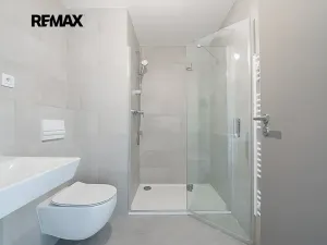 Prodej bytu 2+kk, Praha - Černý Most, Arnošta Valenty, 59 m2