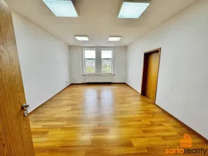 Pronájem kanceláře, Ústí nad Labem, Žižkova, 200 m2